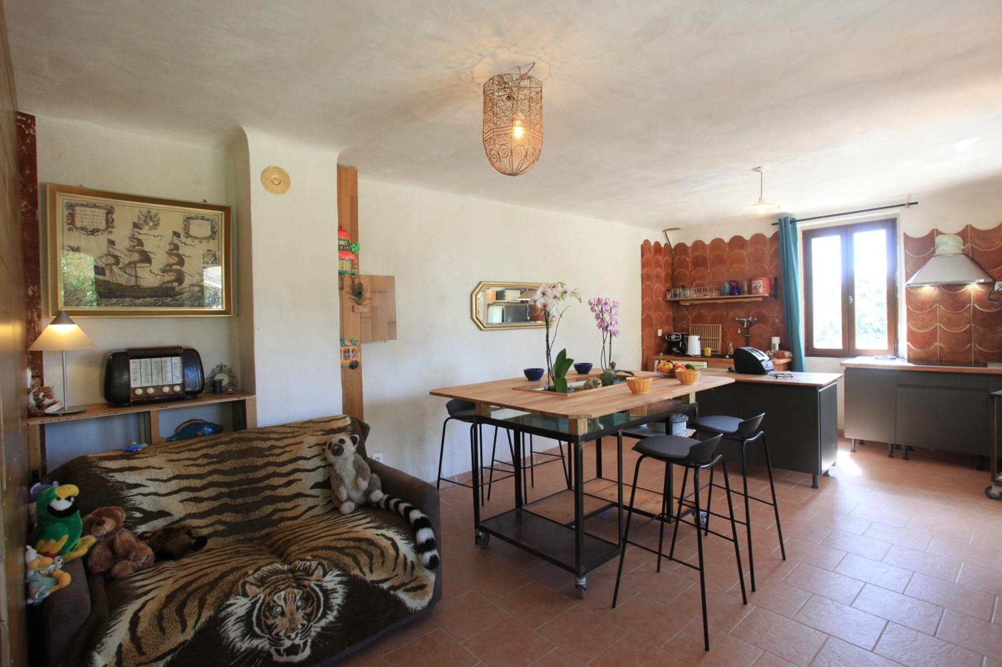 Appartement Avec Grande Terrasse Privative En Parc Regional Du Verdon Puimoisson Buitenkant foto