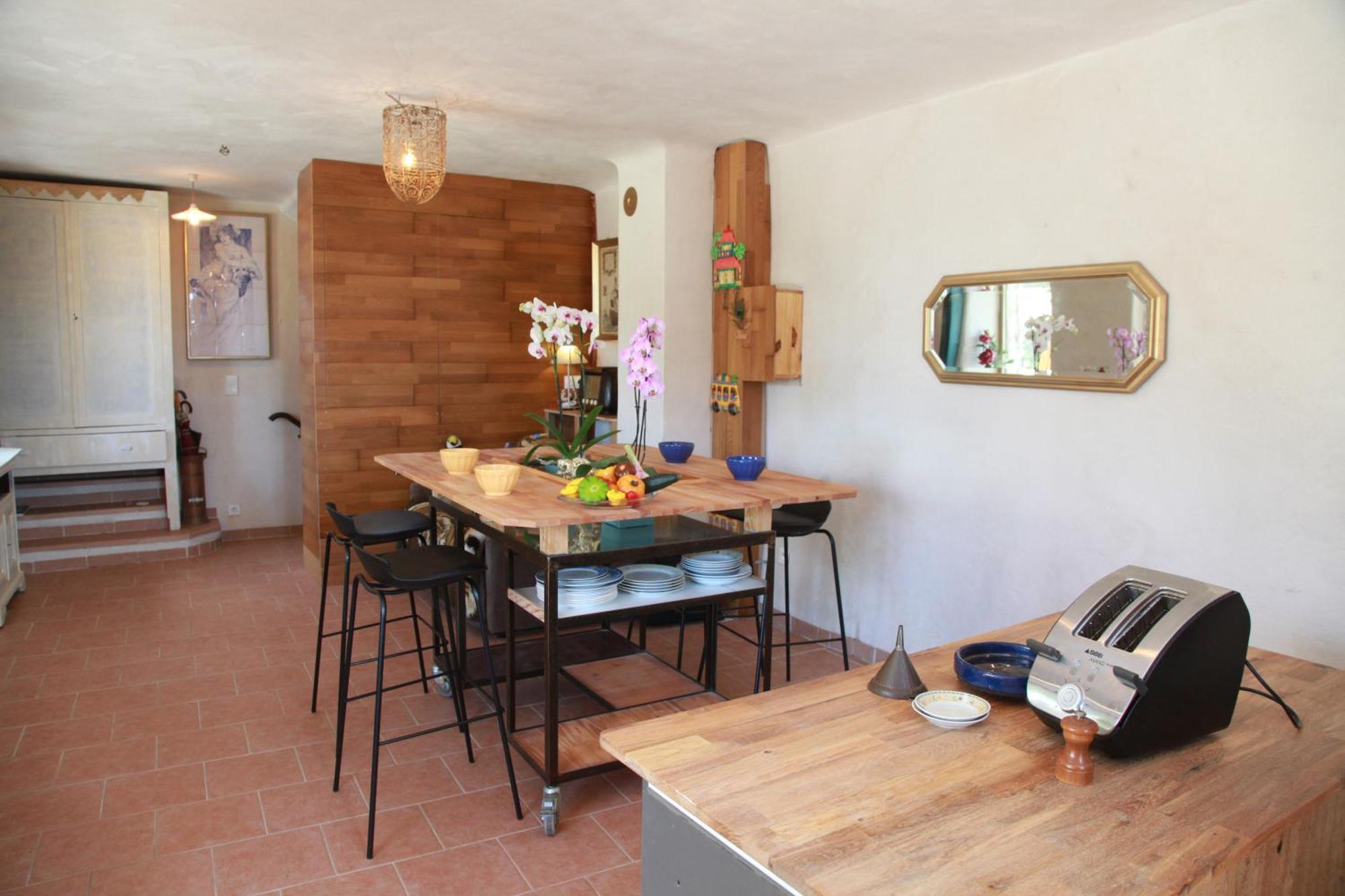 Appartement Avec Grande Terrasse Privative En Parc Regional Du Verdon Puimoisson Buitenkant foto