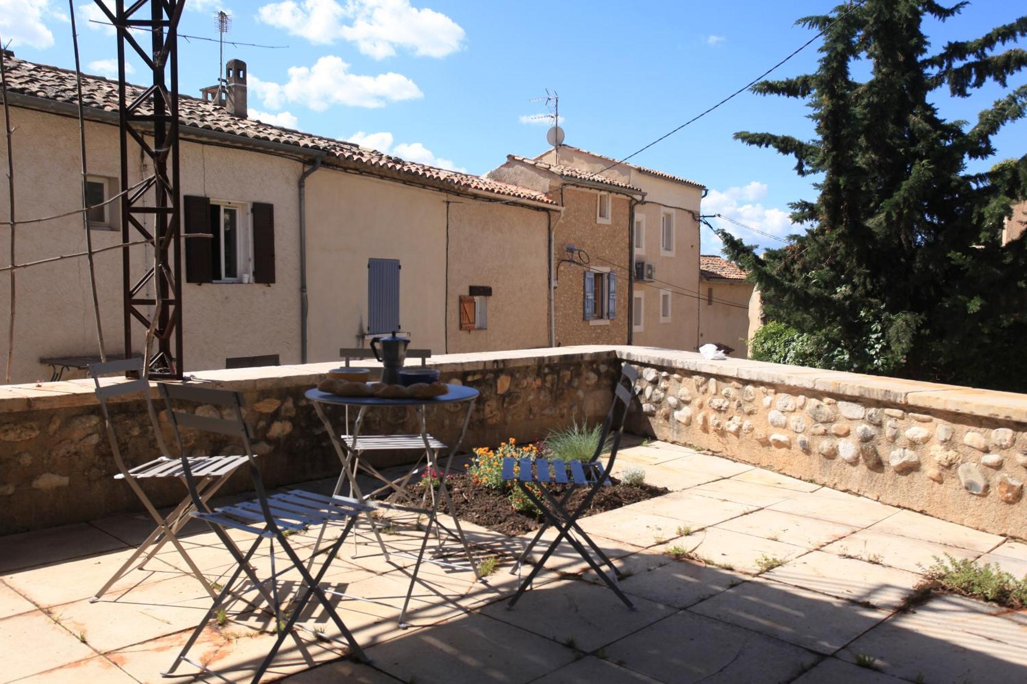 Appartement Avec Grande Terrasse Privative En Parc Regional Du Verdon Puimoisson Buitenkant foto