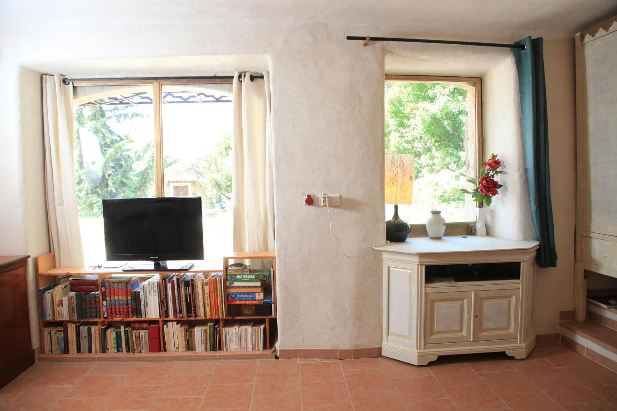 Appartement Avec Grande Terrasse Privative En Parc Regional Du Verdon Puimoisson Buitenkant foto